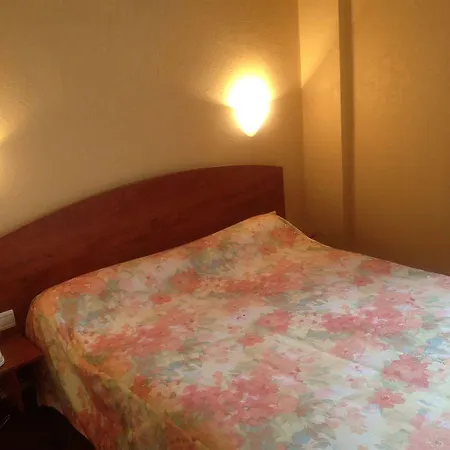 Hotel Des Lices - 2*